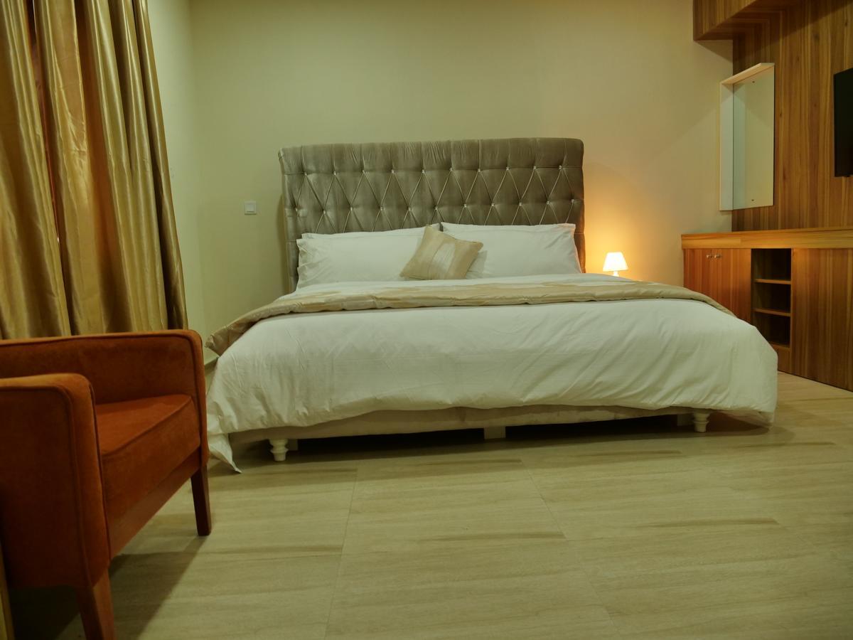 Alexia'S Place Hotel Lagos Eksteriør bilde