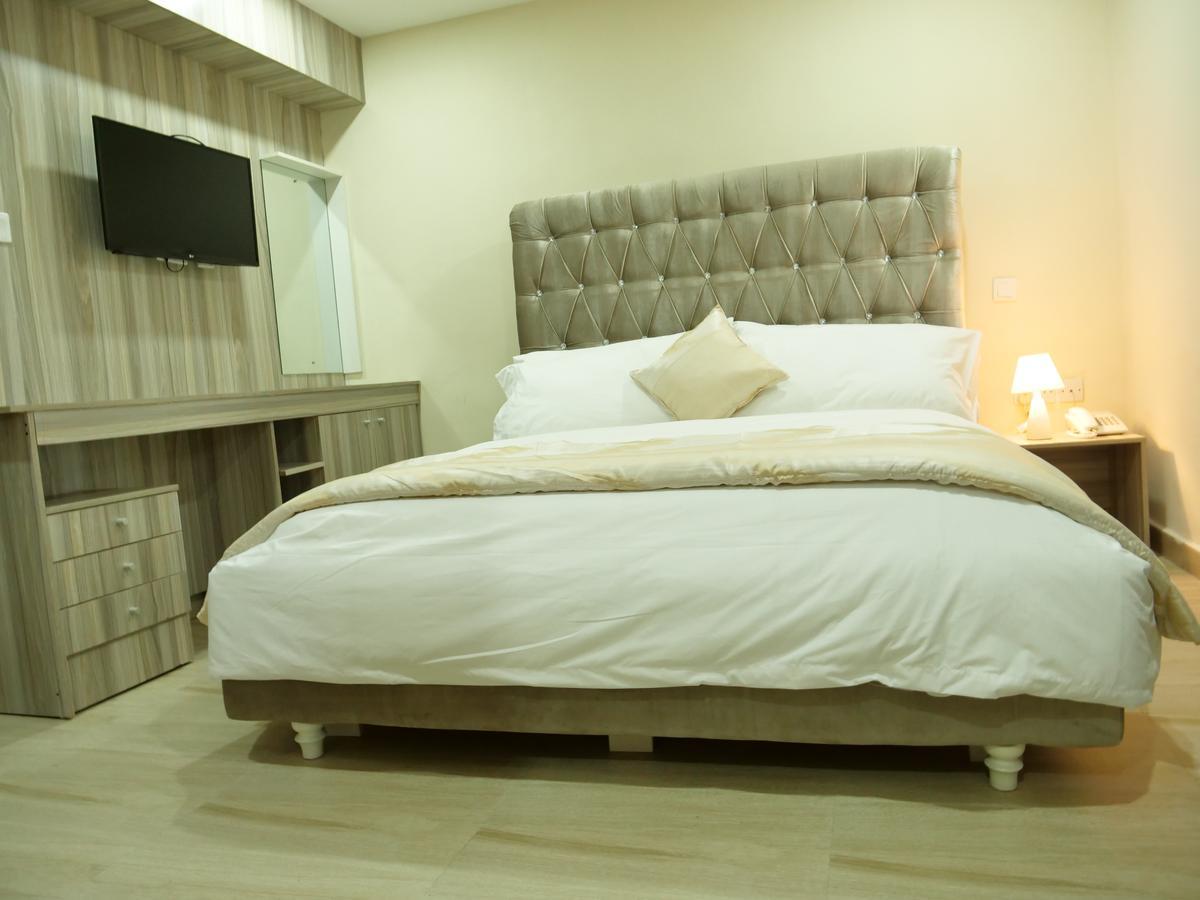 Alexia'S Place Hotel Lagos Eksteriør bilde